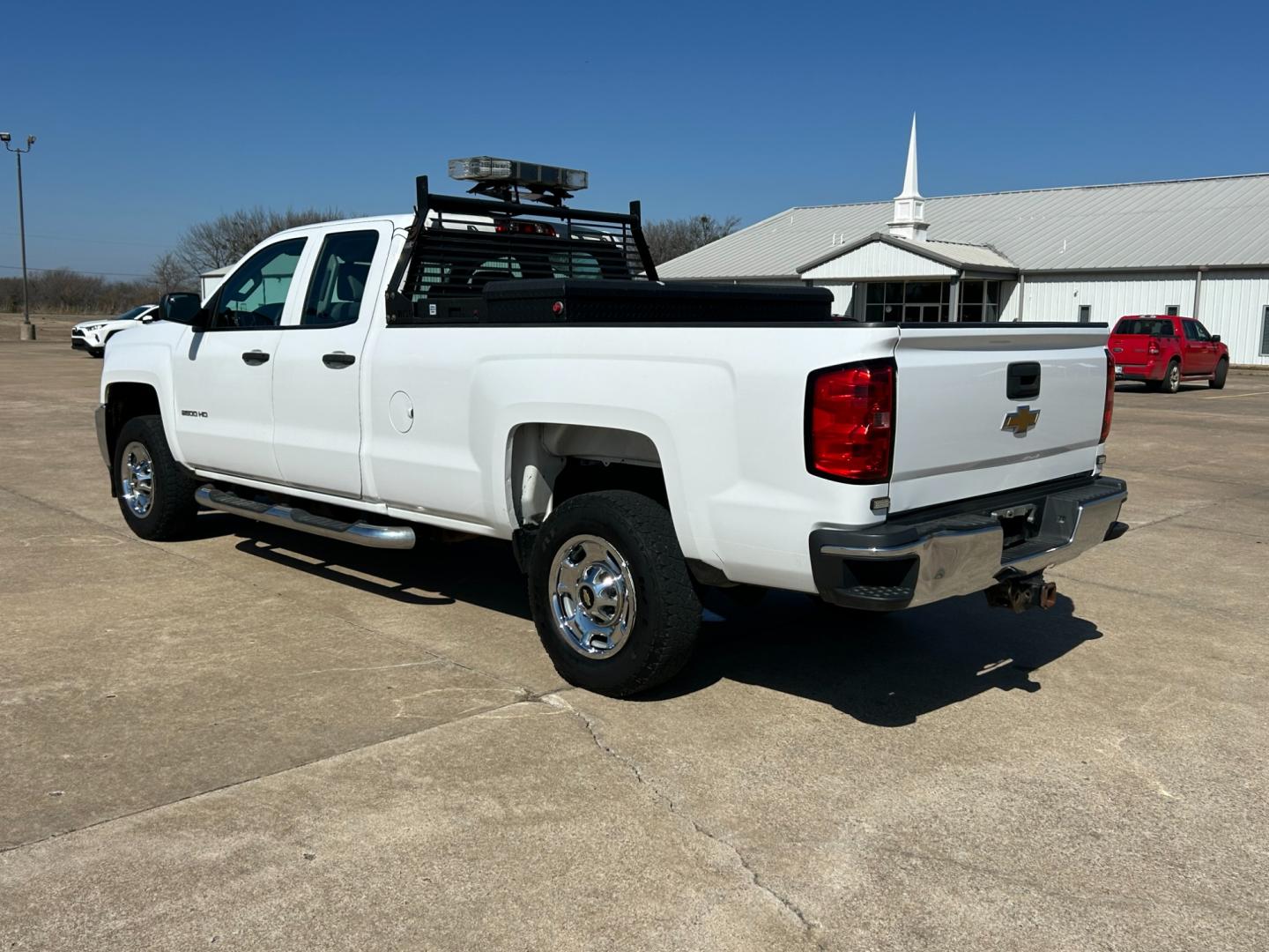 2015 White /Gray Chevrolet Silverado 2500HD Work Truck Double Cab 4WD (1GC2KUEB4FZ) with an 6.0L V8 OHV 16V CNG engine, 6A transmission, located at 17760 Hwy 62, Morris, OK, 74445, (918) 733-4887, 35.609104, -95.877060 - Photo#6